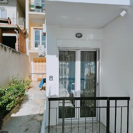 Seaside Apartament Agioi Theodoroi (Corinthia)
